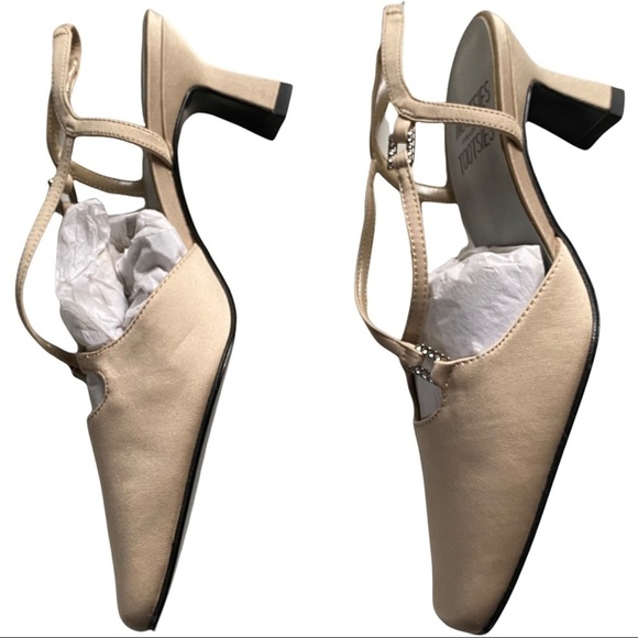 Mootsies Tootsie Gwyneth Champagne Satin Suede, Leather Sole Strappy Sandals 6.5 - Picture 5 of 9